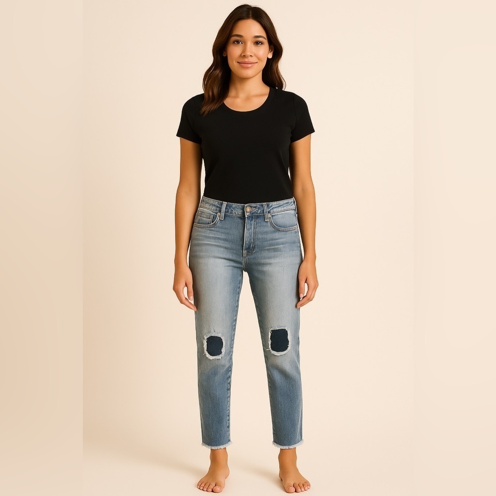 Mossimo Size 12 Womens Jeans Boyfriend Crop Raw Hem Stretch Low Rise Stonewash